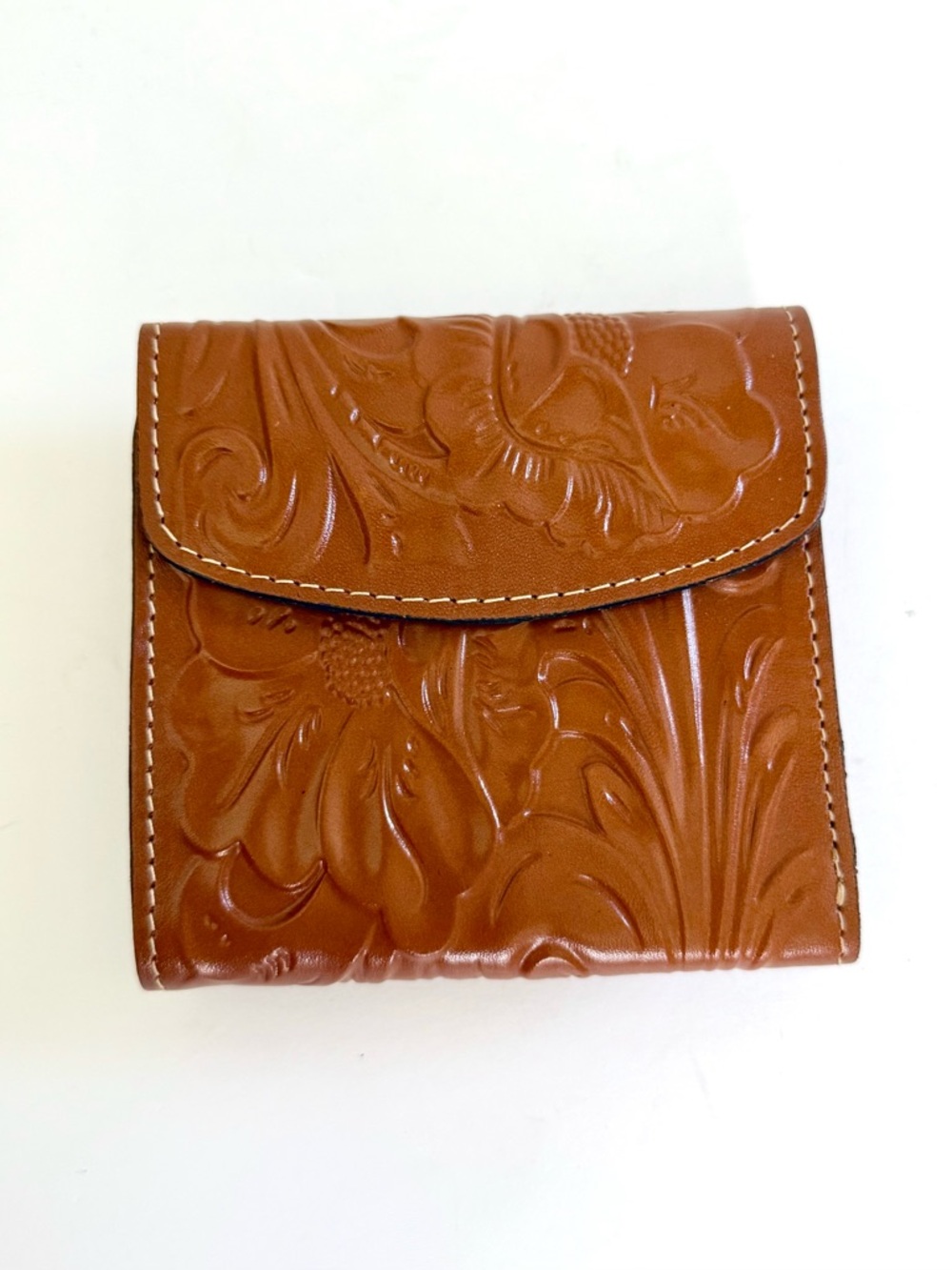 Patricia Nash Reiti Cognac Tooled Leather Wallet Kiss Lock Trifold NWOT